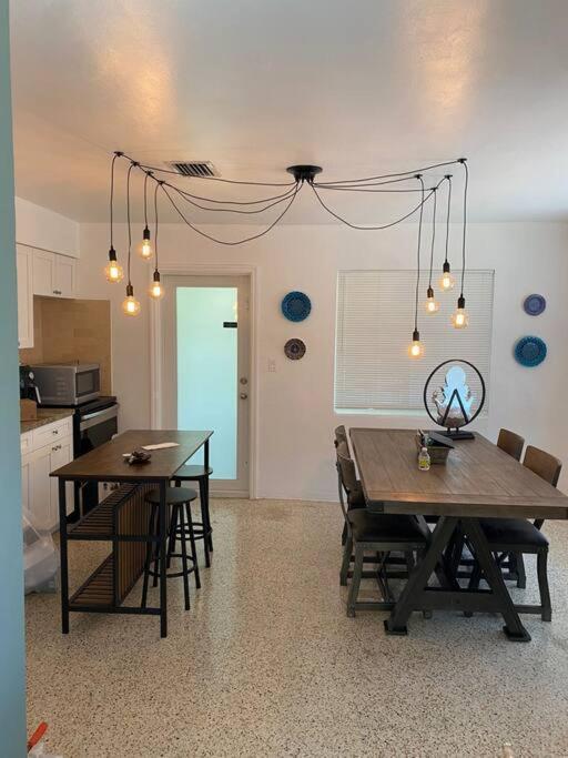 Stayover In Miami Home 2Br - 1Bth - Free Parking Exterior foto